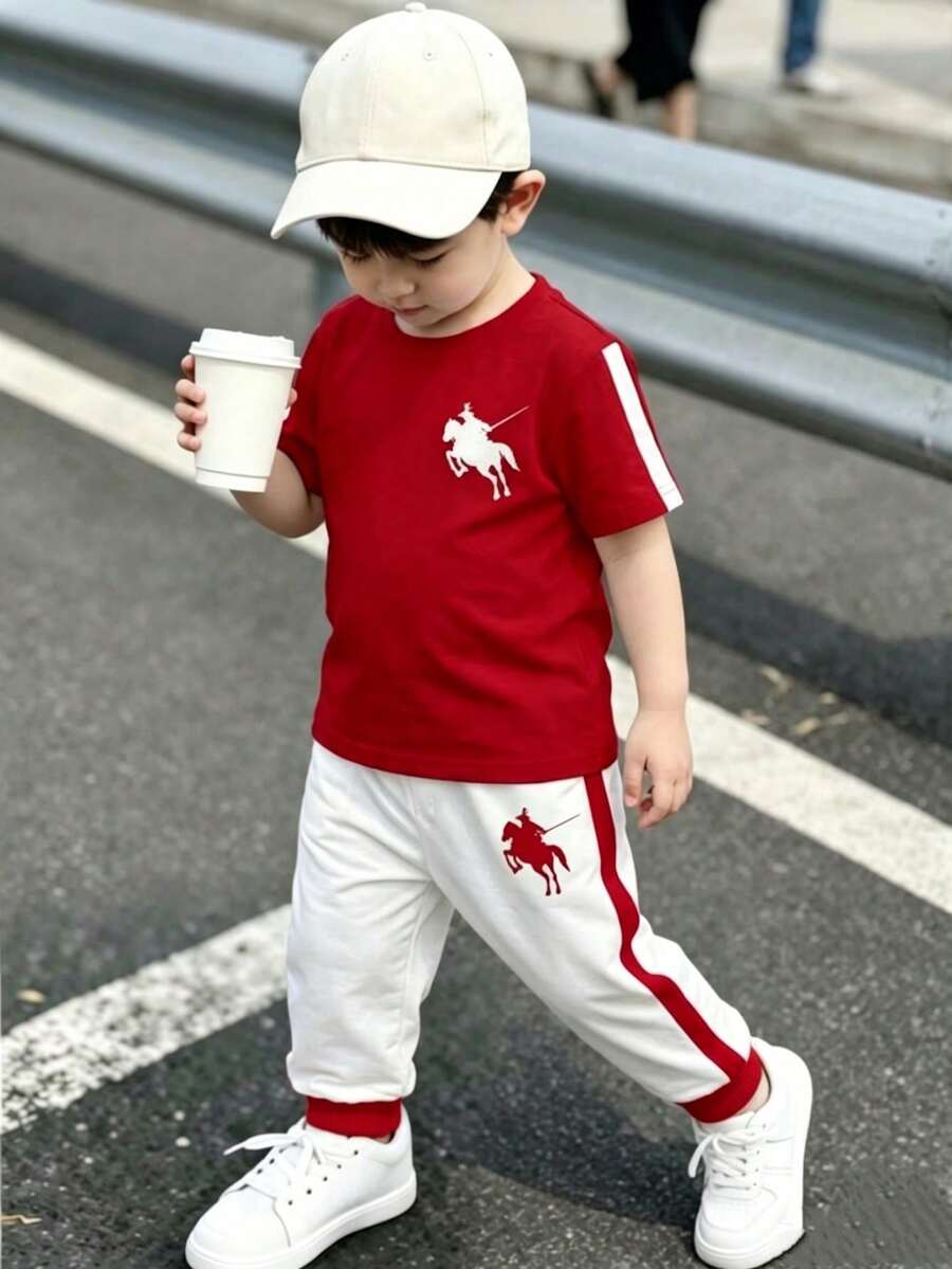 SHEIN 小男孩新款休閒舒適時尚帥氣極簡Logo印花短袖上衣與設計感極簡印花休閒運動長褲套裝,夏季,休閒風格,度假穿搭,返校,日常穿著,禮物 - 彩色 - 查看 1