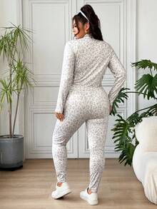 SHEIN EZwear 大尺碼女款豹紋內搭上衣、長袖開襟衫與高腰長褲休閒日常穿搭套裝 - 彩色 - 查看 2
