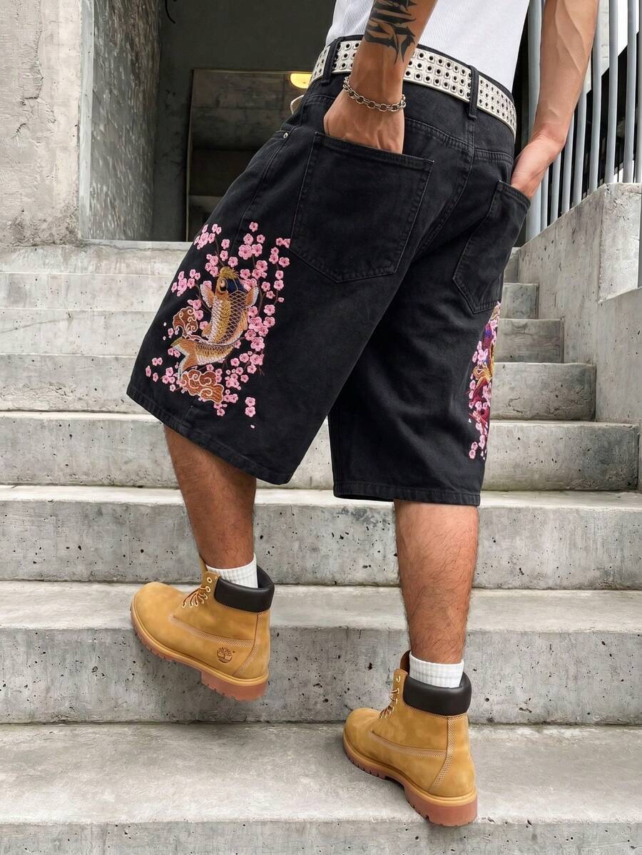 Manfinity EMRG Men's Casual Street Style Embroidered Black Denim Shorts - Black - View 1