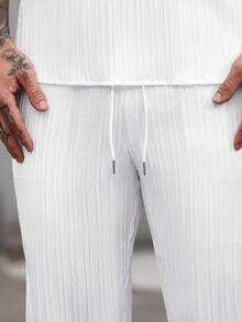 Manfinity CasualCool 男士全白夏季休閒城市度假兩件套，純色短袖胸袋襯衫與斜口袋長褲套裝，老錢風度假正裝 - 白色 - 查看 6