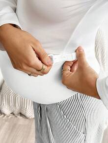 SHEIN Umstandshose gestreift mit verstellbarer Taille, lässig-schick, vielseitig für den Alltag, lang, Herbst, für Heimkehr und Fotoshooting, Weiß - Schwarz und Weiss - Übersicht 4