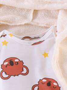 SHEIN 新生兒考拉 3 件套穿著組合，3D 熊耳法蘭絨連帽長袍、星星長袖上衣與配套長褲，嬰兒套裝 白色、棕色與黃色 秋季款 - 杏色 - 查看 5