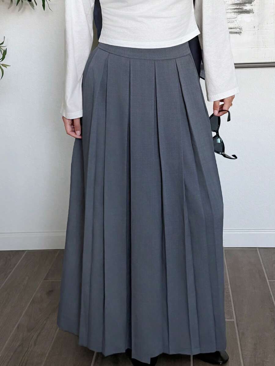 Solavon Women's Solid Color Elegant Commuter Pleated Skirt