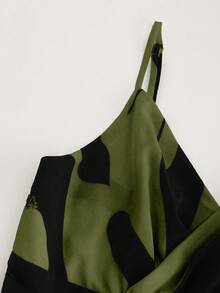 SHEIN PariChic 女款度假印花綁帶抓皺細肩帶連身短褲 - 軍綠色 - 查看 5