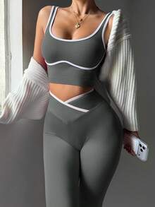 Dewbera Dewbera Women's Yoga Colorblock Seamless Sports Set - Dark Grey - View 7