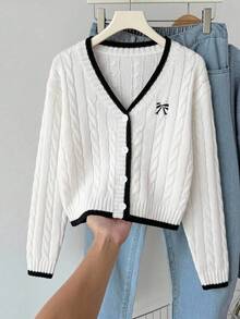 SHEIN Vintaside Kids 1件女童開襟毛衣，簡約百搭V領，麻花編織黑白對比色，蝴蝶結刺繡圖案，學院風，適中厚度，整齊下擺，緊口袖口，耐穿耐磨，適合日常穿著、上學、外出、居家，秋冬款 - 白色 - 查看 9