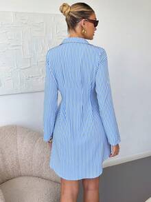 Lavishia 女款藍白條紋單排扣時尚休閒洋裝 - 藍白色 - 查看 3