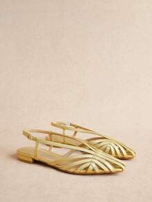 Rosivie Women's Casual Buckle Design Flat Sandals For Daily Wear Summer Shoes - Gold - View 3