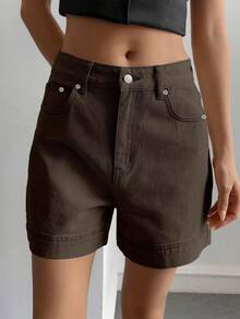 Livesso Petite Short en jean décontracté et polyvalent pour femme, avec poches et boutons, pour l'été - Tabac - Voir 3