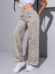 Jeanoix Plus Size Women's Leopard Print Pocket Washed Straight Leg Jeans - Multicolor - View 3