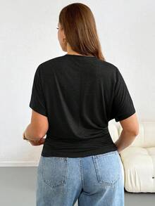 Shapeblank 大尺碼女款純色V領蝙蝠袖短袖休閒T恤 - 黑色 - 查看 3