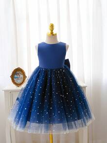 SHEIN Vestido formal sin mangas azul marino para niñas con satén premium, tul suave y lentejuelas brillantes, lazo desmontable en la espalda, adecuado para fiesta de cumpleaños, banquete del primer cumpleaños, boda, fiesta de noche, evento de alta gama para padres e hijos, foto familiar, reunión familiar, celebración de vacaciones, baile de graduación y otras ocasiones importantes, vestido de verano - Azul - Ver 7