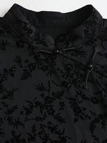 Sweetra 女款黑色提花青蛙鈕扣設計開衩修身顯瘦歐美復古新中式植絨旗袍風T恤 - 黑色 - 查看 4