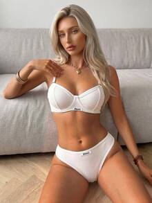 SuitURBody Letter Patched Underwire Bra & Panty Lingerie Set - White - View 1