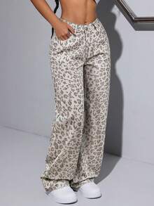 Jeanoix Plus Size Women's Leopard Print Pocket Washed Straight Leg Jeans - Multicolor - View 6