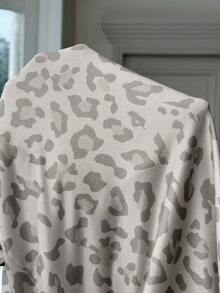 SHEIN EZwear 大尺碼女款豹紋內搭上衣、長袖開襟衫與高腰長褲休閒日常穿搭套裝 - 彩色 - 查看 9