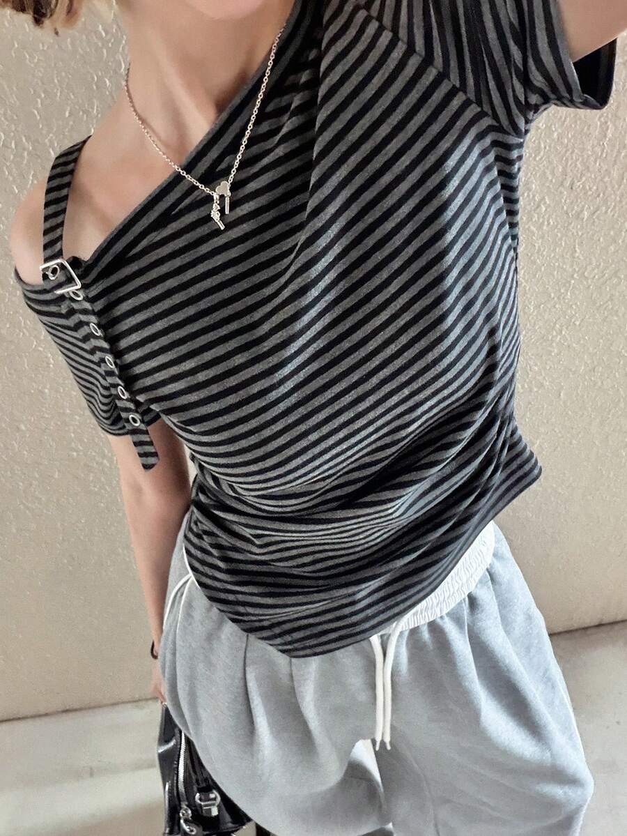 FRIFUL 女款條紋拼接配色不對稱下擺不對稱肩設計夏季T恤 - 灰色 - 查看 1