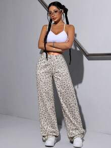 Jeanoix Plus Size Women's Leopard Print Pocket Washed Straight Leg Jeans - Multicolor - View 4