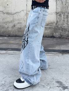 Manfinity EMRG Men's Gothic Streetwear Y2k Pattern Casual Versatile Daily Travel Denim Jeans With Pockets Holiday Light Blue Summer - Light Wash - View 6