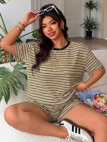SHEIN EZwear 黑金配色女款大尺碼短袖T恤與短褲休閒簡約兩件套，適合健身、早午餐、辦公室、夏季度假、夏威夷 - 黃色 - 查看 7