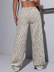 Jeanoix Plus Size Women's Leopard Print Pocket Washed Straight Leg Jeans - Multicolor - View 2
