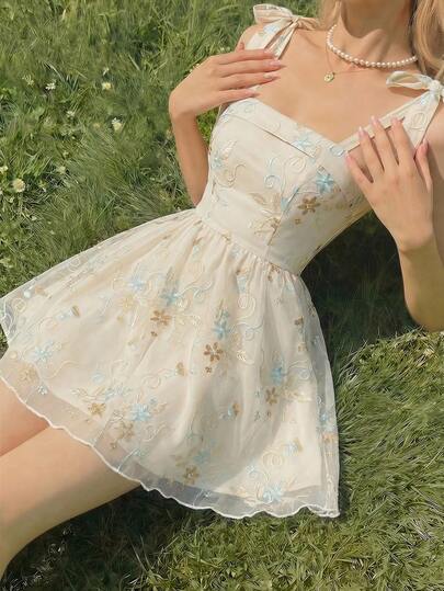 Skyraze 女士浪漫刺绣伞裙短款吊带裙