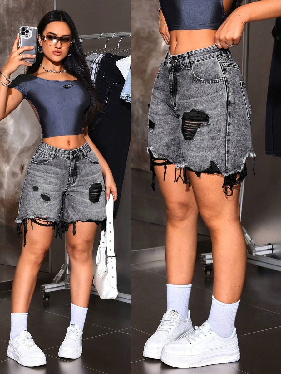 SHEIN ICON 大尺碼女款休閒日常牛仔短褲,附口袋、鈕扣與破洞設計 - 淺灰色 - 查看 1