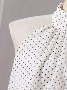 SHEIN 少女優雅返校法式風夏季白色波點掛脖無袖上衣 - 白色 - 查看 3