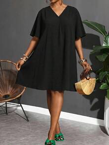 Slaydiva Vestido negro texturizado de talla grande, vestido negro con cuello en V - Negro - Ver 6