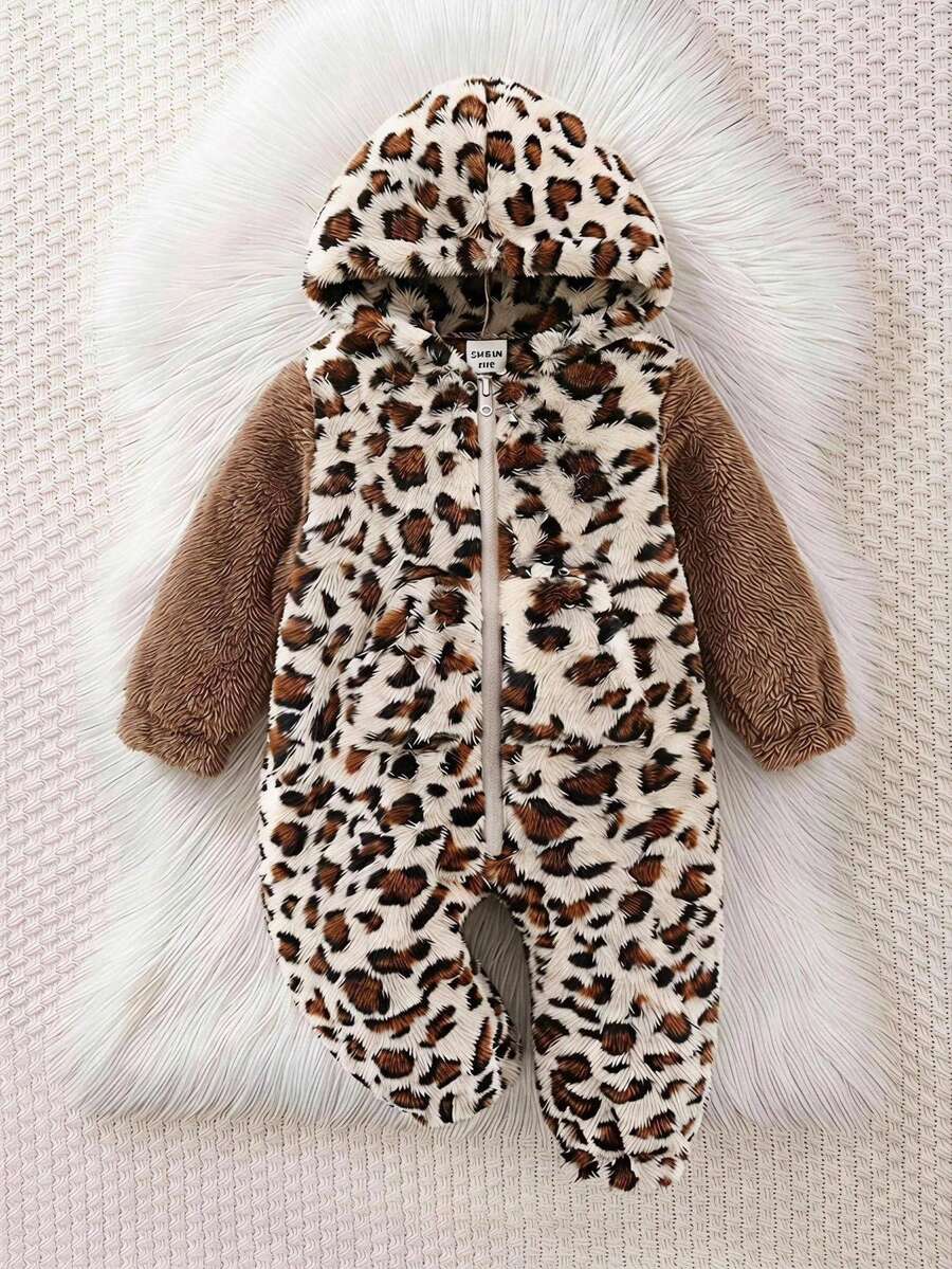 SHEIN 新生女嬰可愛秋冬豹紋拼接毛絨連帽連身衣 - 彩色 - 查看 1