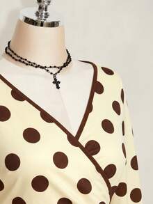 SHEIN ICON 大尺碼女款波點V領休閒百搭日常外出T恤 - 彩色 - 查看 7