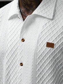 Manfinity CasualCool 男士素色針織提花紋理胸前Logo裝飾柔軟夏季成熟休閒寬鬆短袖襯衫 - 白色 - 查看 3