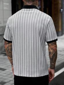 Manfinity CasualCool 男士休閒 INS 風格對比條紋紋理布料日常街頭穿搭男友丈夫禮物週年紀念禮物對比拼接 Polo 衫 - 彩色 - 查看 2