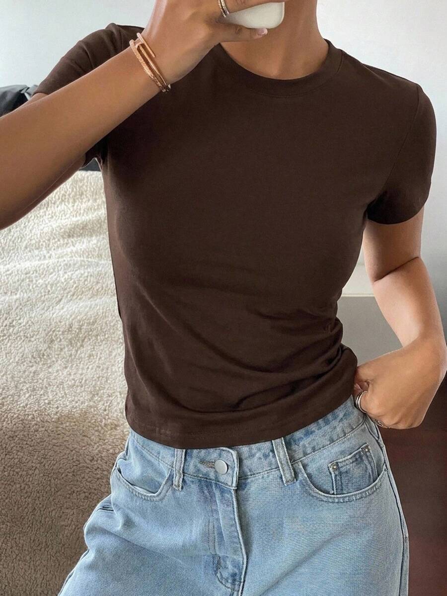 DAZY 1pc Women's Solid Color Crew Neck Fitted Short Sleeve T-Shirt - Coffee Brown - View 1