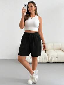 SHEIN Essnce 大尺碼夏季休閒百搭純色短褲 - 黑色 - 查看 6