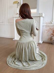 Feyla Vestido midi elegante de manga larga con hombro asimétrico y decoración floral 3D de metal para mujer - Verde - Ver 6