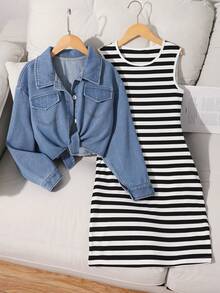 SHEIN Conjunto de 2 piezas para niñas preadolescentes: vestido de tirantes azul empolvado, negro y blanco, chaqueta vaquera de manga larga, top corto anudado y cárdigan de algodón, ropa casual de otoño para la escuela - Blanco y Negro - Ver 1