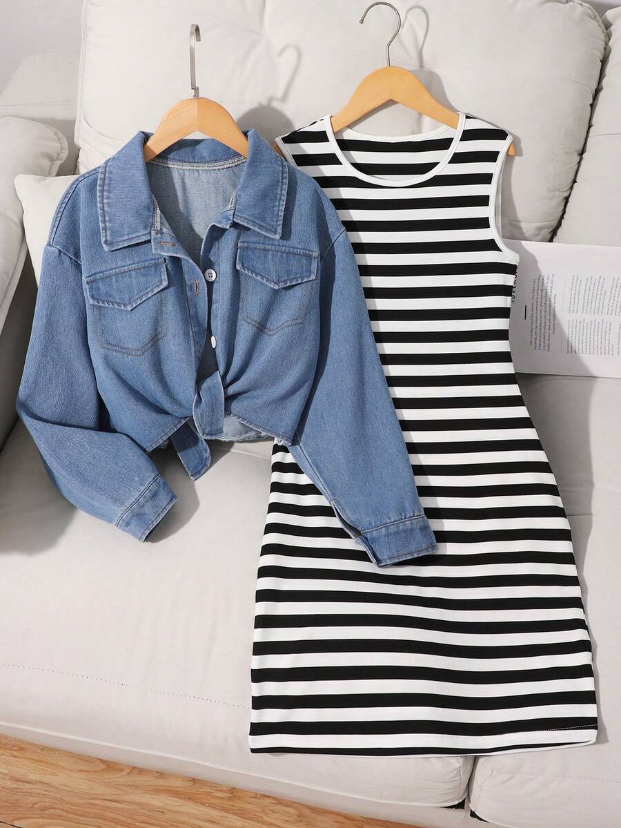 SHEIN Conjunto de 2 piezas para niñas preadolescentes: vestido de tirantes azul empolvado, negro y blanco, chaqueta vaquera de manga larga, top corto anudado y cárdigan de algodón, ropa casual de otoño para la escuela - Blanco y Negro - Ver 1