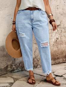 EMERY ROSE EMERY ROSE Plus Size Women's Pocket Distressed Tapered Leg Jeans - Light Wash - View 2