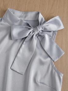 SHEIN Clasi Set Atasan Tanpa Lengan dengan Tali Pita dan Rok Belahan Motif Polkadot, Cocok untuk Pemakaian Sehari-hari - Grey - View 6