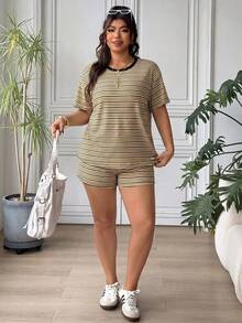 SHEIN EZwear 黑金配色女款大尺碼短袖T恤與短褲休閒簡約兩件套，適合健身、早午餐、辦公室、夏季度假、夏威夷 - 黃色 - 查看 6