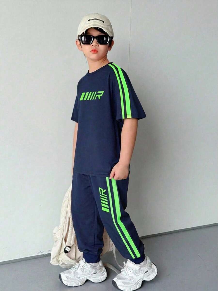 SHEIN 兒童 2件組 青少年男孩運動條紋設計短袖T恤與長褲套裝，適合生日派對、晚會、表演、婚禮、洗禮、開幕式，適用於日常穿著、上學、旅行、運動，適合春夏穿搭