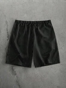 HIMLAND 男士休閒百搭條紋鈕扣口袋百褶商務短褲 - 黑色 - 查看 3
