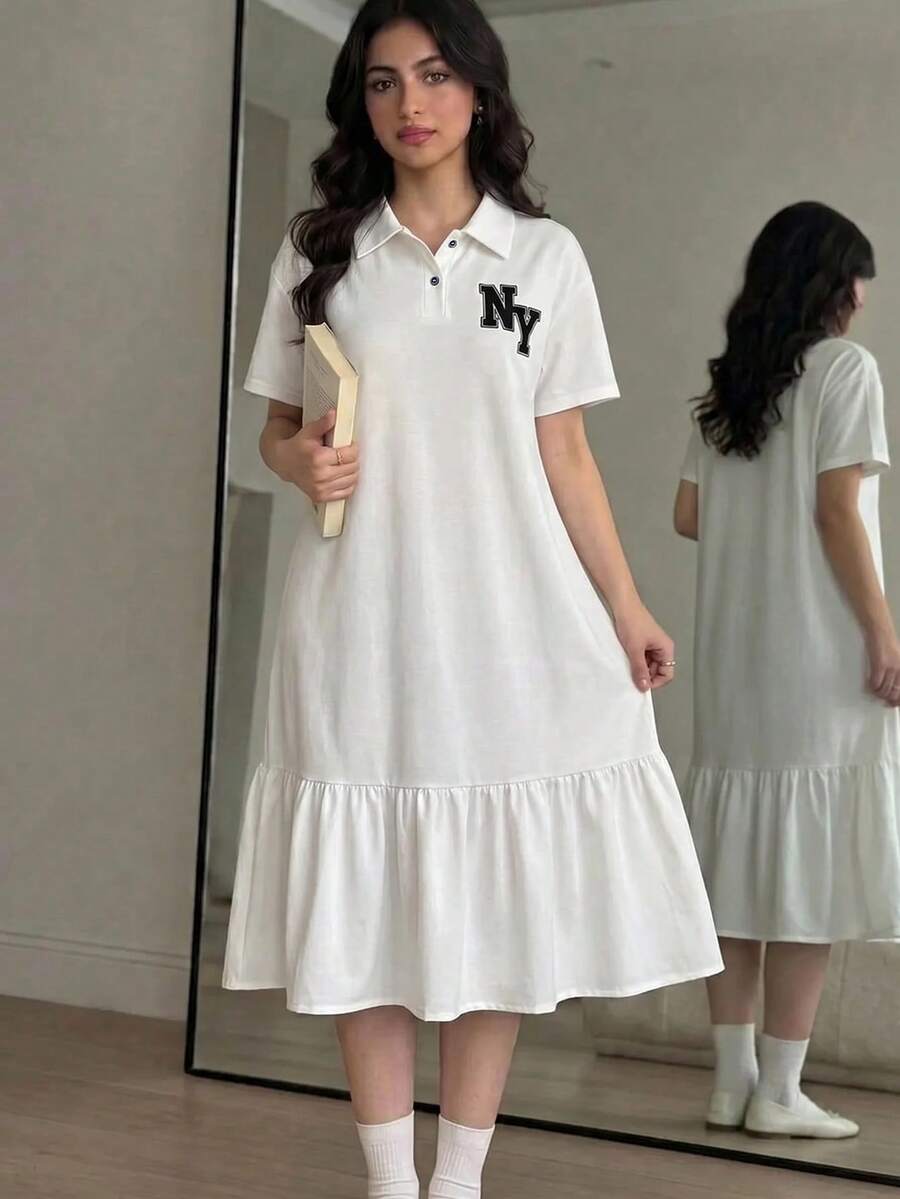 青少年女孩深藍色 Polo 領刺繡圖案荷葉邊休閒洋裝，校服風格，適合學校、戶外活動、購物、日常穿著 - 白色 - 查看 1