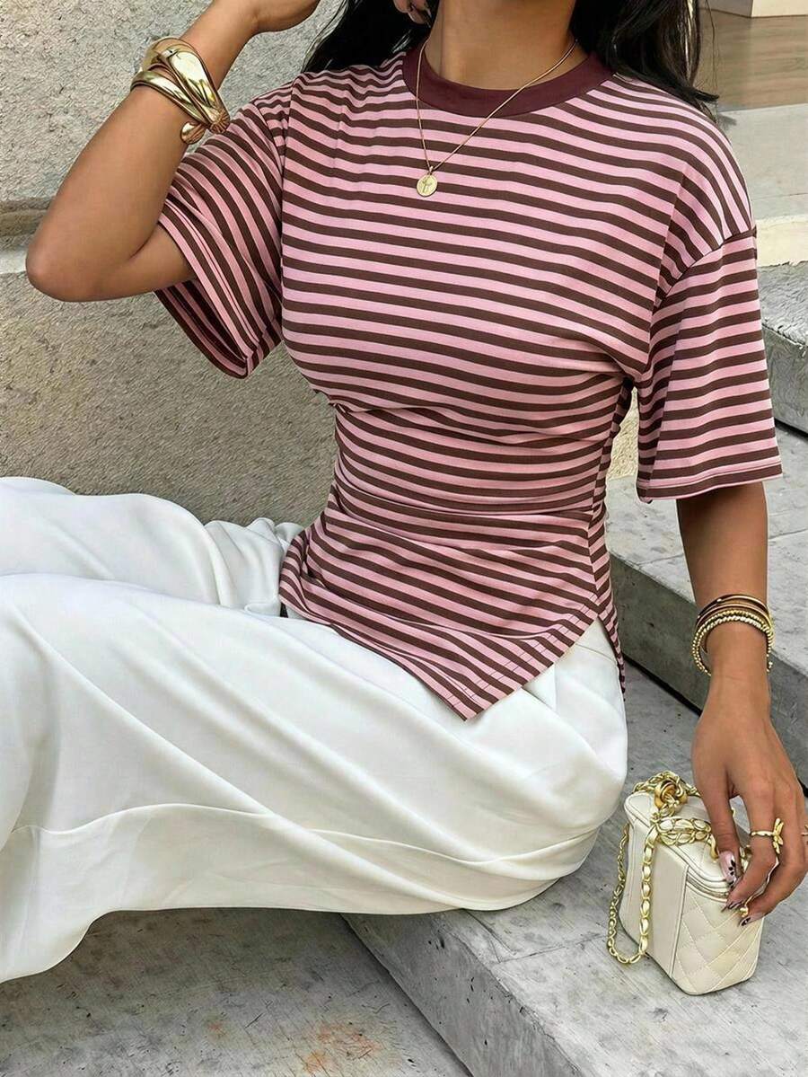 Aloruh 女款休閒百搭條紋抽繩收腰抓皺不對稱下擺 T-shirt,初秋休閒條紋 T-shirt - 白色 - 查看 1