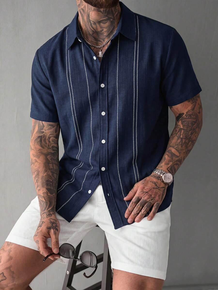 Genlund 男士夏季素色竹紋仿亞麻對比白縫線裝飾復古休閒修身短袖襯衫 & 彈性腰頭素色直筒短褲套裝 - 藏蓝色 - 查看 1