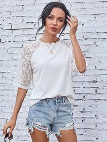 SHEIN Holidaya 女款落肩袖條紋印花圖案 T 恤上衣 - 白色 - 查看 3