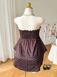 Comfortcana Atasan Bandeau Putih Ukuran Plus Motif Jacquard Berlubang Renda Musim Semi/Panas, Bagian Depan Bertali dengan Hiasan Ruffle, Hem Asimetris, Cocok untuk Liburan dan Suasana Unik. - Coklat - View 2