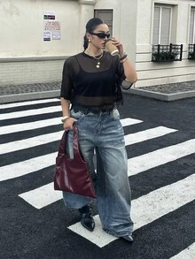 Muchica 大尺碼女款半透圓領落肩蕾絲下擺上衣 - 黑色 - 查看 6