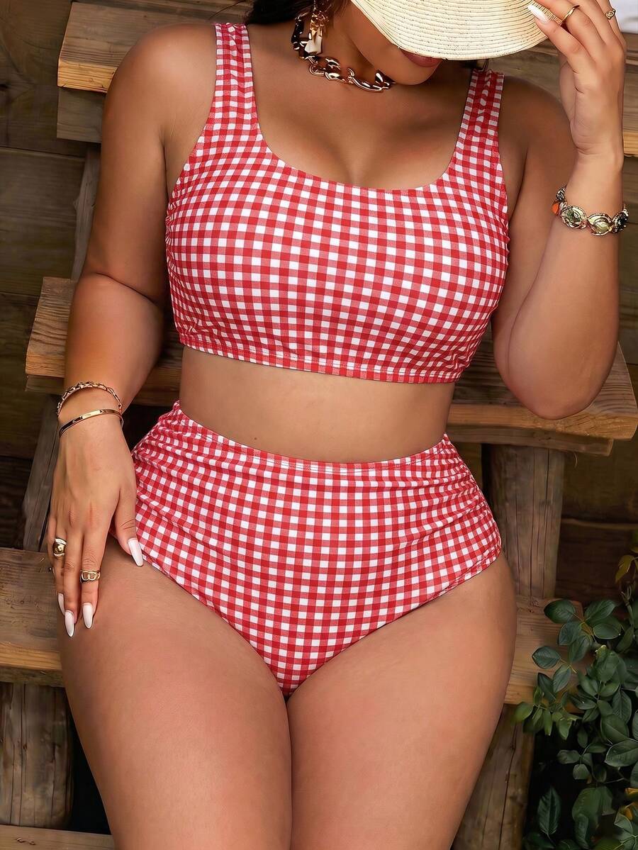 SHEIN Swim Curve 大尺碼女款黑白格紋兩件式時尚休閒度假泳衣套裝 - 紅白色 - 查看 1